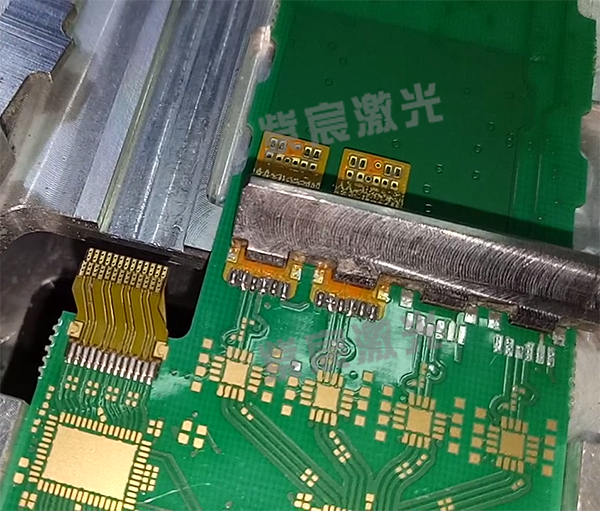 光模块100G同轴TOSA自动点锡膏欧陆娱乐焊接工艺 光模块100G同轴TOSA自动点锡膏欧陆娱乐焊接工艺