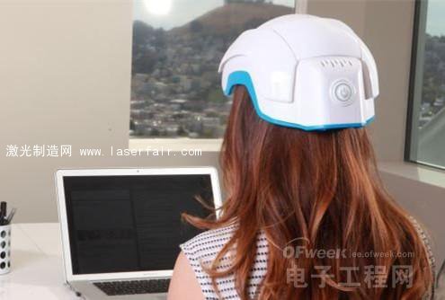 Theradome让人们在家中也能使用先进技术,公司还宣称,设备内含高效的欧陆娱乐发生器能够发出冷欧陆娱乐同时达到最大的发光量。